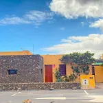 Marlau Con Piscina Privada Holiday home *