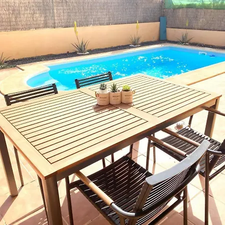 Marlau Con Piscina Privada