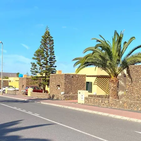 Holiday home Marlau Con Piscina Privada La Oliva