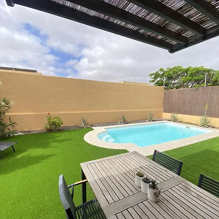 Marlau Con Piscina Privada * La Oliva