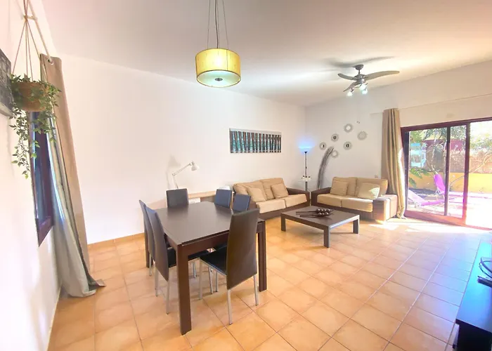 Marlau Con Piscina Privada בית נופש לה אוליבה