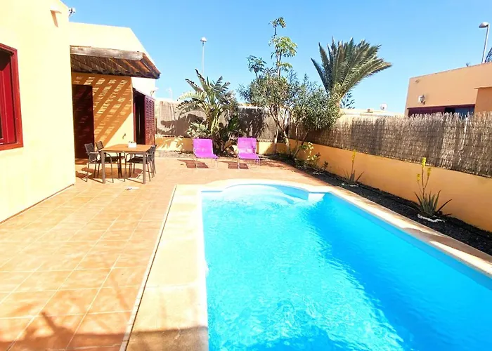 Marlau Con Piscina Privada