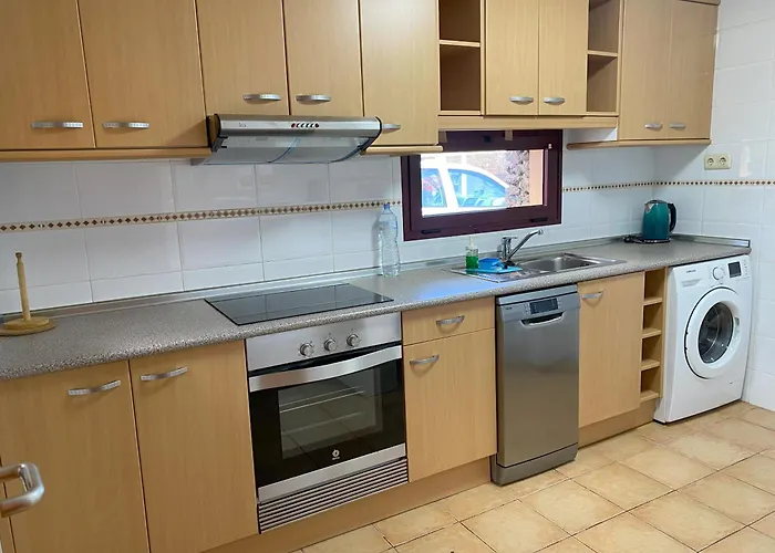 Marlau Con Piscina Privada Сasa de vacaciones *