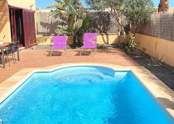 Marlau Con Piscina Privada Сasa de vacaciones La Oliva