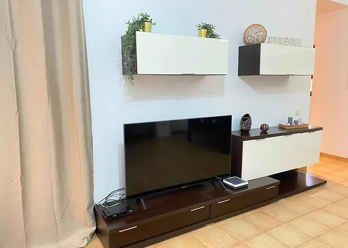 Сasa de vacaciones Marlau Con Piscina Privada *